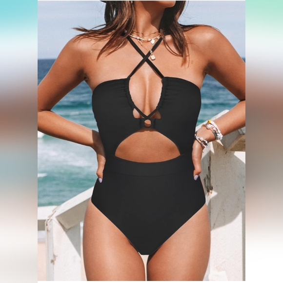 Cupshe Other - CUPSHE Women's One Piece Swimsuit Plunge Neckline Cutout Criss Cross. Size XL